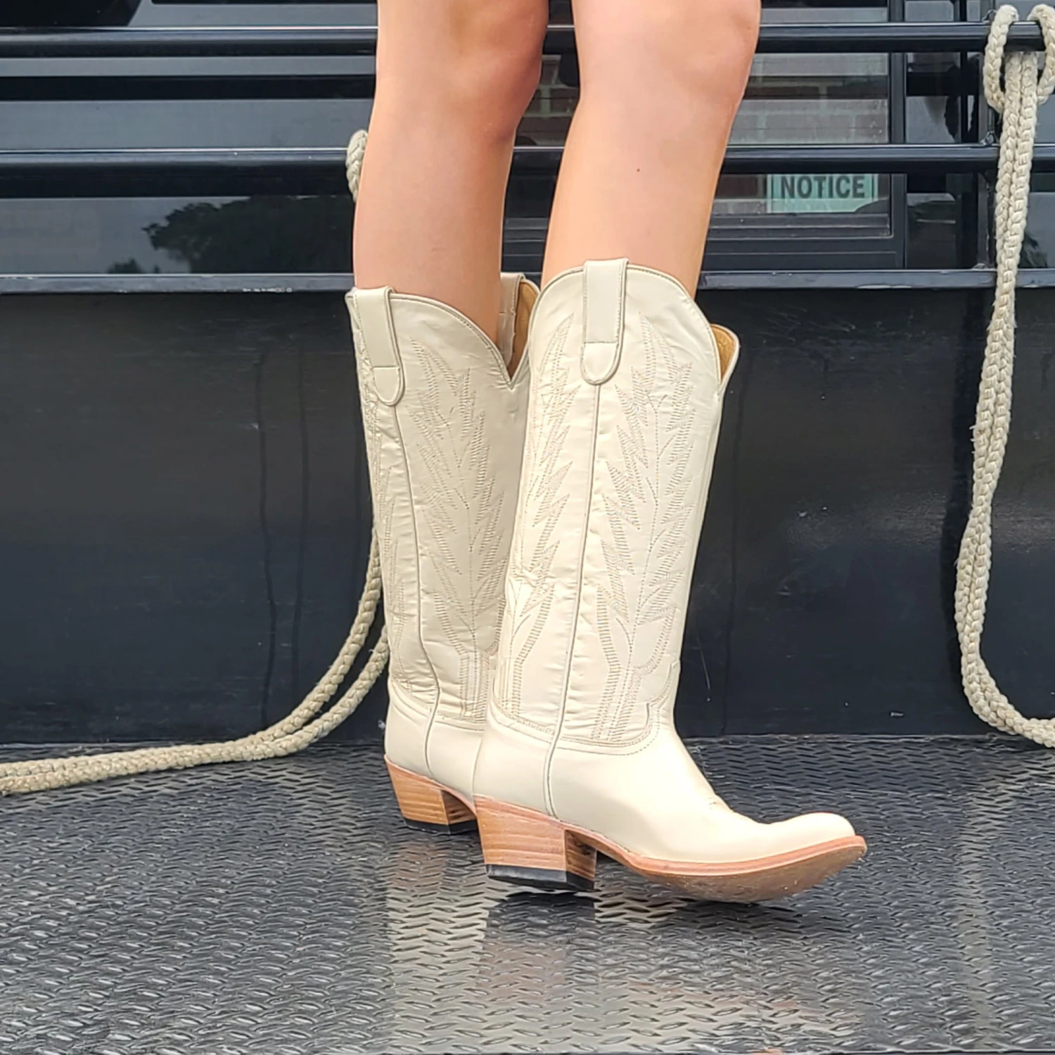 Macie Bean Spacey Gracey White Boot - Image 4