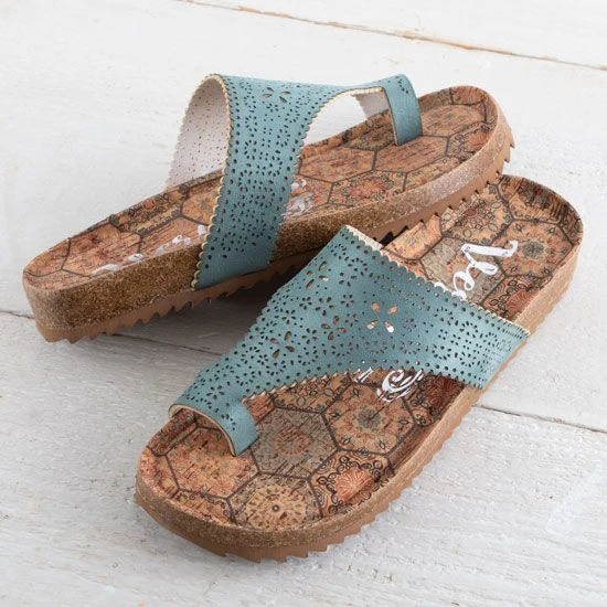 Country Grace Turquoise Daisy Sandal - Image 2